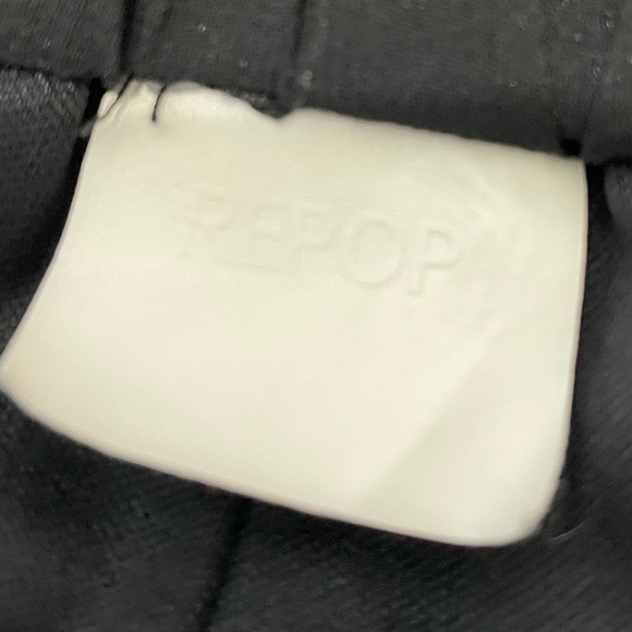 Repop Ruffle Shorts, Size S - Picture 4 of 6